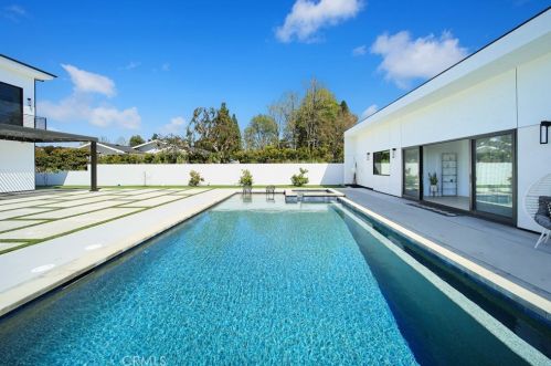 18852 Canyon Crest Dr, Orange CA 92861-2806 exterior