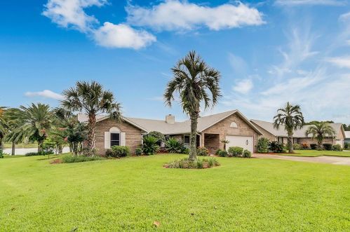 1251 Village Lake Dr, Deland, FL 32724-2502