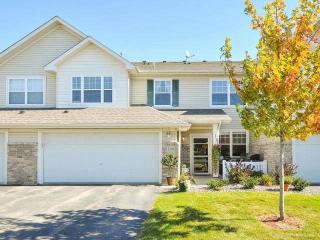 11194 204th St, Lakeville, MN 55044-4695