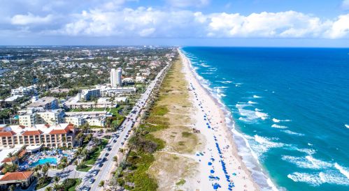 826 Kokomo Key Ln, Delray Beach FL  33483-6027 exterior