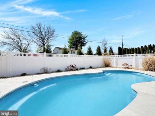 32 North Dr, Schuylkill Haven PA  17972-8955 exterior