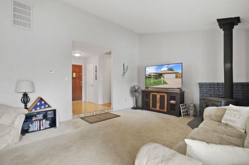 529 Cheri Ct, Ripon CA  95366-2805 exterior