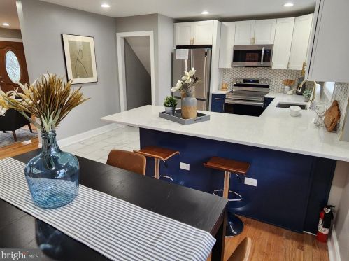 500 Grove Ln, Norristown PA  19406-3140 exterior