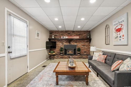 10 Lamarr Ave, Huntington Station NY 11747-1243 exterior