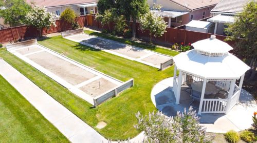 3010 La Vina Cir, Los Banos CA  93635-9497 exterior