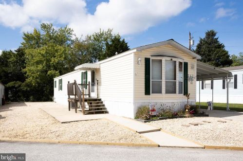 91 Dover Dr, Waterford, NJ 08089-1235