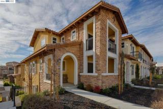 3300 Giovanni Way, Pleasanton, CA 94568-4201