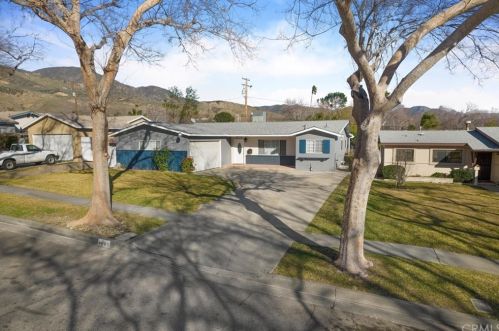 4995 Acacia Ave, San Bernardino CA  92407-3107 exterior