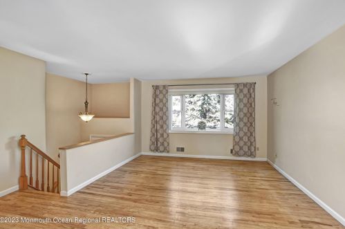 18 Lenoir Ave, East Freehold, NJ 07728-1644