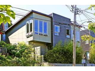 121 24th Ave, Seattle WA  98144-2317 exterior