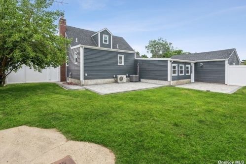 232 44 St, North Lindenhurst NY 11757-2307 exterior