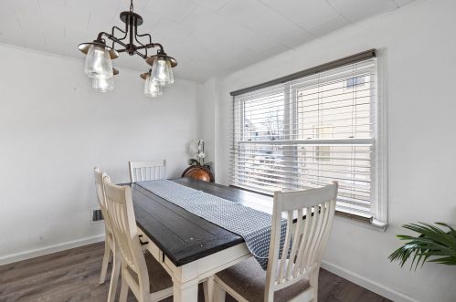 15 Sawyer St, Nashua NH  03060-3740 exterior