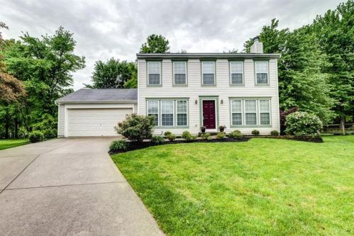 1377 Meadowood Dr, Amelia, OH 45102-2604