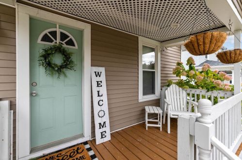 1215 Baird St, Green Bay, WI 54301-3009