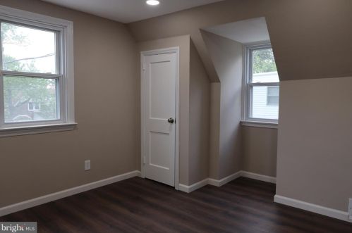 22 Stuyvesant Dr, Wilmington DE  19809-3435 exterior