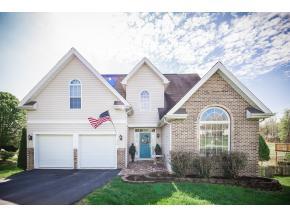 178 Royal Oaks Dr, Jonesborough, TN 37659-4850