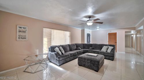 12 Camino Espanol, Tucson, AZ 85716-4925