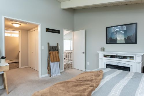 418 Deerpath Ln, Allenstown NH  03275-3213 exterior