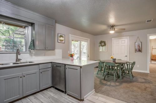 1438 Water St, Weatherford TX  76086-2942 exterior