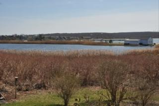 128 Tuthill Rd, Hither Plains NY  11954-5079 exterior