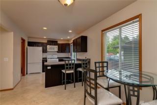 1602 Valhalla St, Bellingham WA  98226-3681 exterior