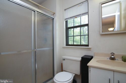108 Ashton Ct, West Deptford NJ  08051-2001 exterior