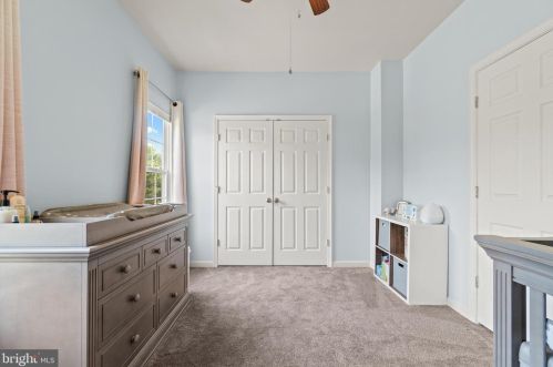 10048 Moxleys Ford Ln, Bristow VA  20136-3001 exterior