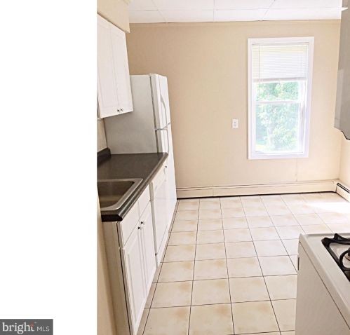 2793 Main St, Trenton NJ  08648-1037 exterior