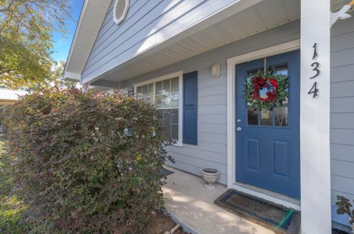 134 Washington St, Freeport, FL 32439-3505