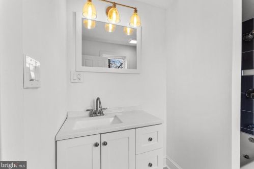 252 Greenwich Ave, West Deptford NJ  08066-2229 exterior