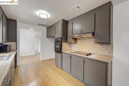 1136 92 Ave, Oakland CA 94603-1358 exterior