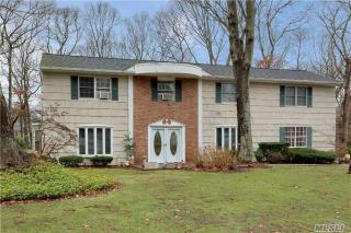 64 Pinedale Rd, Hauppauge, NY 11788-3036
