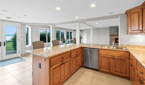 2713 Burries Rd, Chenequa WI  53029-9352 exterior