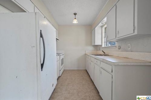 1904 Miles St, Copperas Cove, TX 76522-4131
