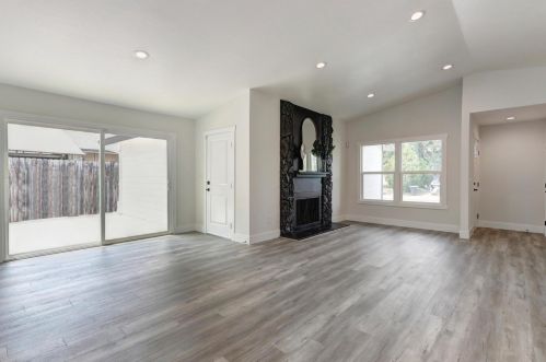 4958 Yucca Way, North Highlands CA  95660-5647 exterior