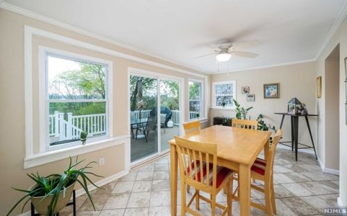 181 Overpeck Ave, Ridgefield Park NJ  07660-1218 exterior