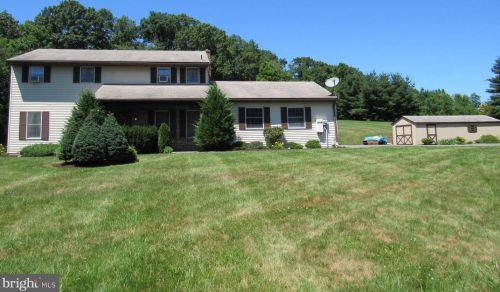106 Brossman Ct, Dauberville, PA 19533-9018