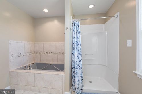 6149 Courthouse Rd, Spotsylvania VA  22551-6111 exterior