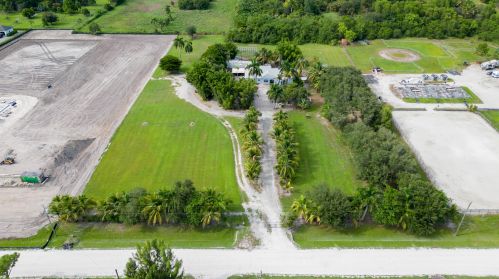 16219 Hollow Tree Ln, Town Of Loxahatchee Groves FL  33470-5020 exterior