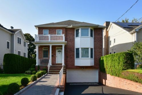 10 Homestead Rd, Scarsdale, NY 10583-5810