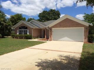373 Valley Stream Cir, Naples, FL 34113-7633