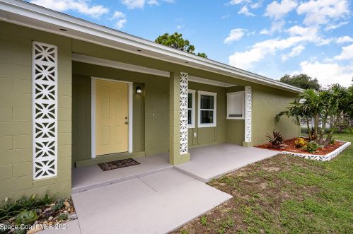 1890 White Sands Dr, Titusville FL  32780-4652 exterior