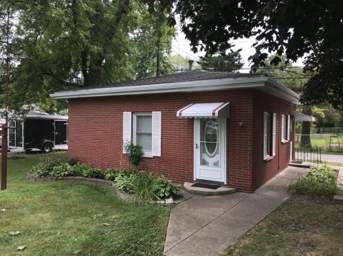 327 Wood St, Griffith IN  46319-2768 exterior