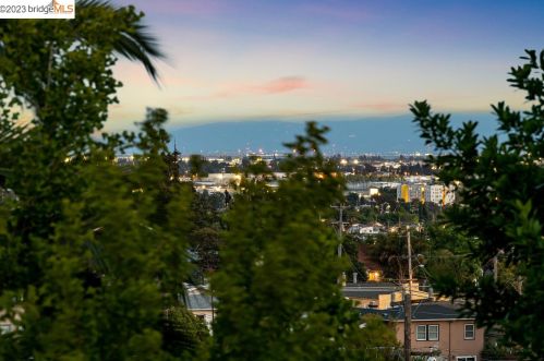 4817 Brookdale Ave, Oakland CA  94619-2510 exterior