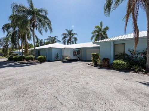 26645 County Road 561, Tavares, FL 32778-9337