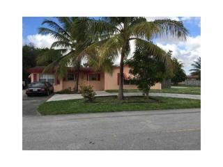 6501 Grant Ct, Hollywood, FL 33024-5843
