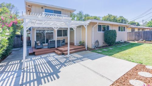 1069 Homestead Rd, Sunnyvale CA  94087-5156 exterior