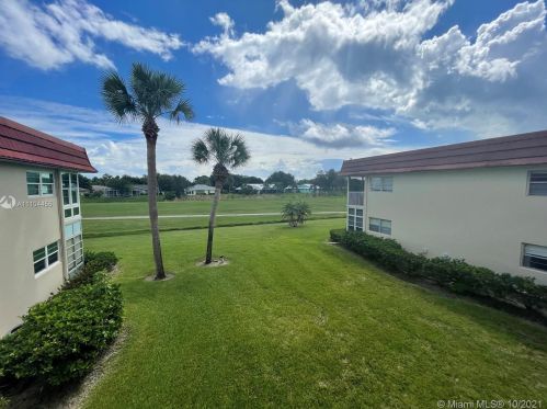 29 Pine Arbor Ln, Vero Beach, FL 32962-0821