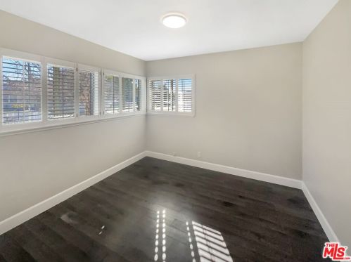 3021 Ostrom Ave, Long Beach CA  90808-4228 exterior