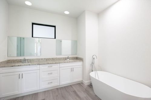 448 Rayneta St, Lehigh Acres FL 33974-0491 exterior